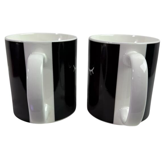 Set 2 Color Changing Heat Sensitive Coffee Tea Mugs Cups Ceramic Black & White - Picture 4 of 7